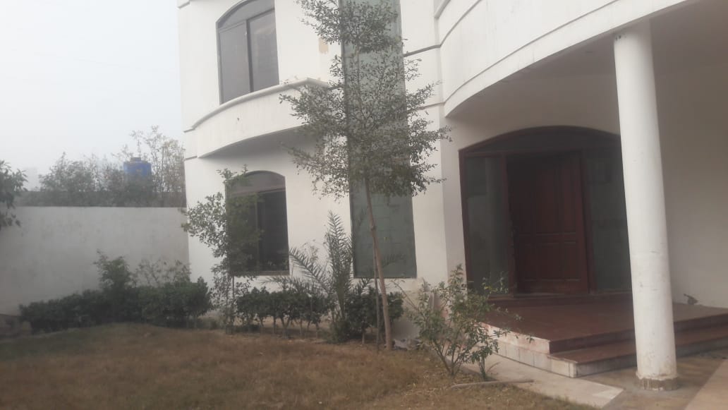 1 kanal Banglow for Rent at  Faisal Town, Faisalabad