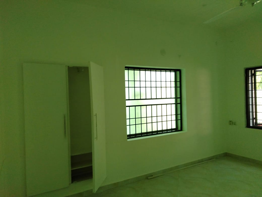 27 Marla Corner Semi Commercial Building for Rent At Peoples Colony, Faisalabad