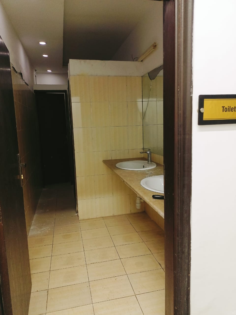 3000 sqft Office for Rent in Faisalabad at Jaranwala Road