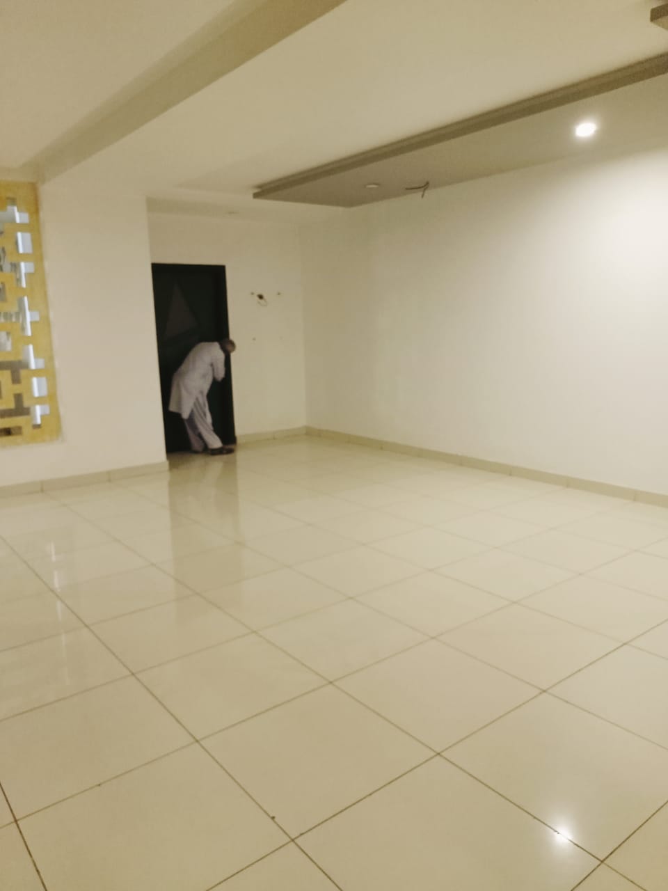 3000 sqft Office for Rent in Faisalabad at Jaranwala Road