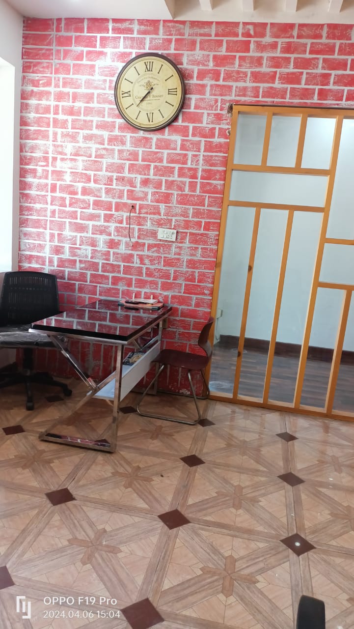 500 SQ ft Office for Rent  at Main Canal Road, Faisalabad