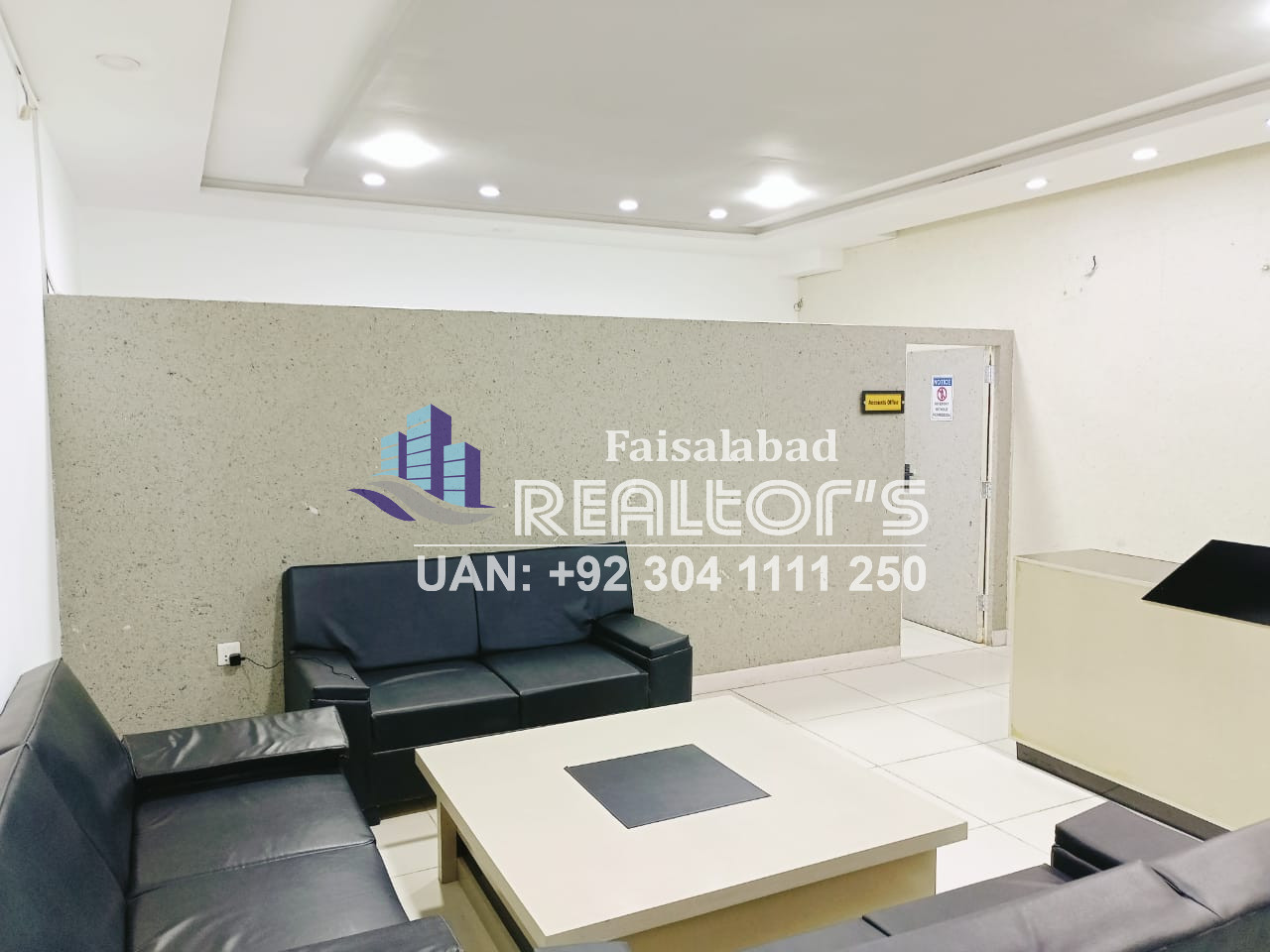 3000 sq ft office for rent in Faisalabad - Commercial Office