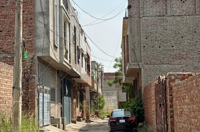 8 Marla Plot for Sale at Officers Colony No 1 Faisalabad