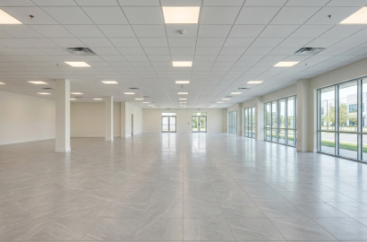 1800 sq.ft Premium Commercial Space Available For Rent in Kohinoor City