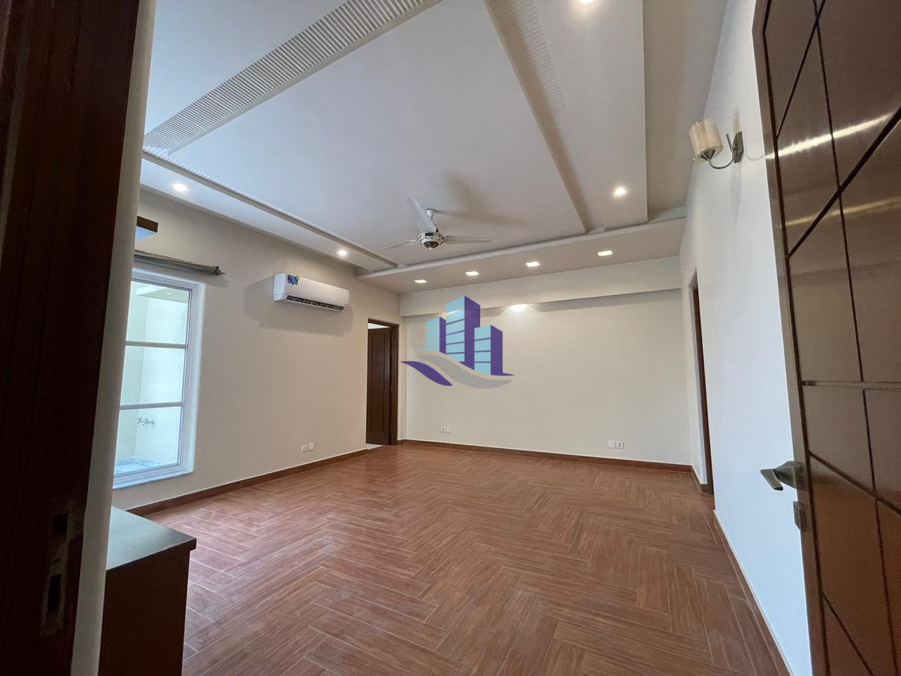18 Marla Sami Furnish Lavish Villa For Sale at Prime Location Of Main Jaranwala Road,