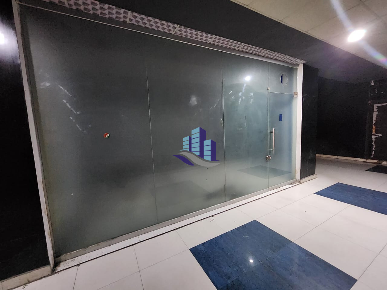 Strategic 325 sq. ft. Commercial Office Space – Customizable & Ready for Use