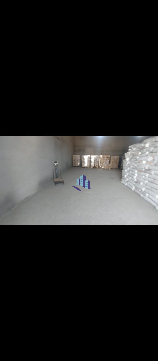 Prime Location 36 Marla Factory for Sale on Jaranwala Road