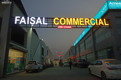 Plazas for Sale in Faisal Commercial Market – Great Investment Opportunity