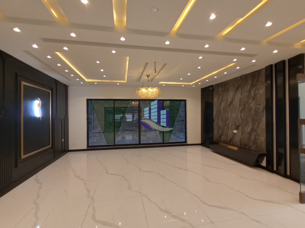 1 Kanal Luxury Brand New House for Sale