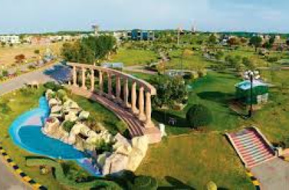 Plots for sale in Grand City, Faisalabad