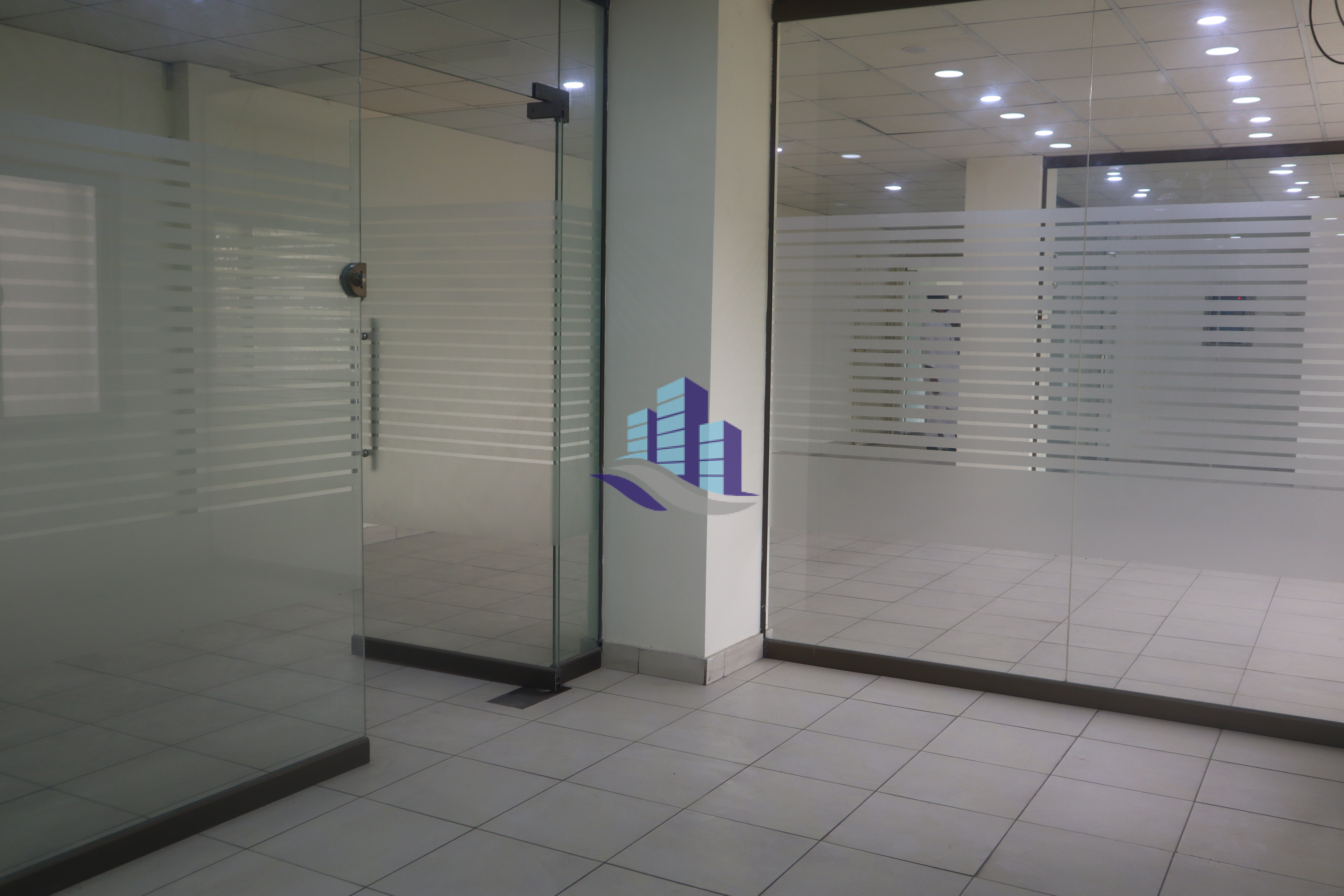 Ideal Location Office Available for Rent at Chen One Road Faisalabad