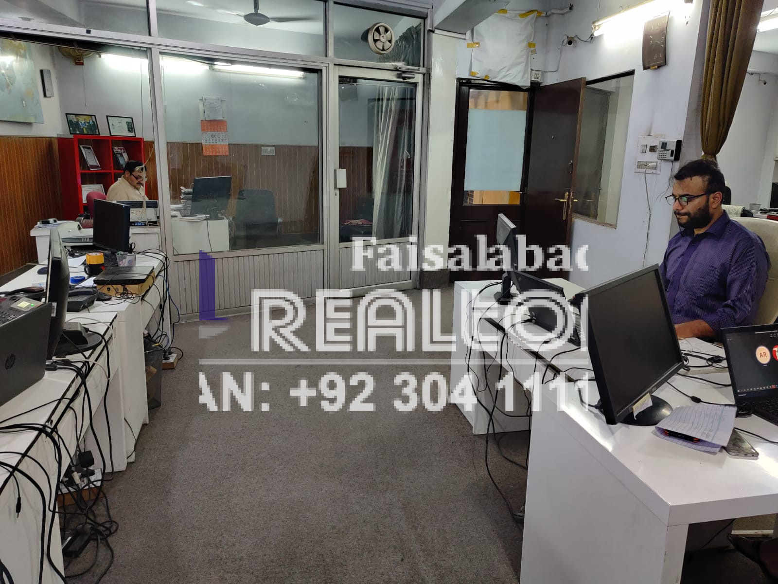 Well Renovated Office On Rent For Consultancy, Software House & Companies