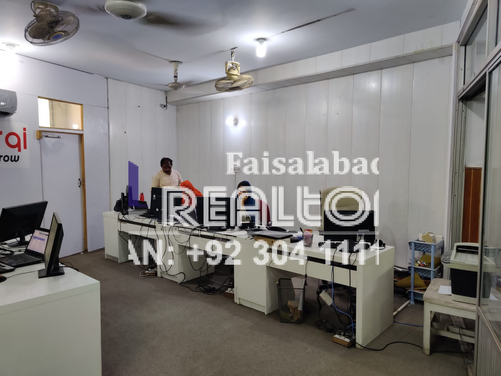 Well Renovated Office On Rent For Consultancy, Software House & Companies