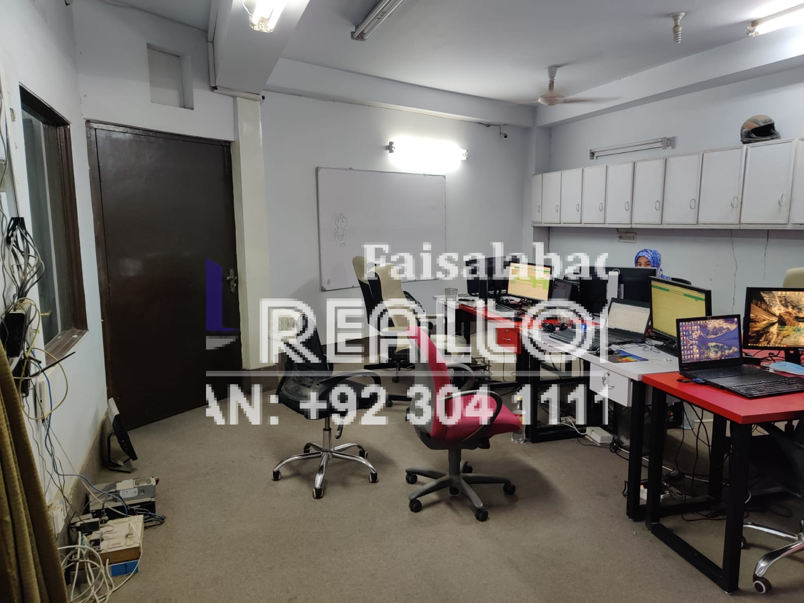 Well Renovated Office On Rent For Consultancy, Software House & Companies