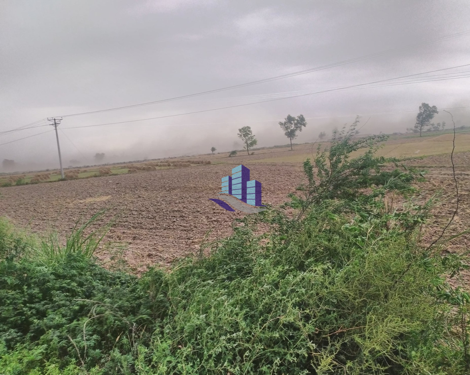 Premium 4 Kanal  Land For Sale For Farmhouse   Near Jhangh Road Faisalabad