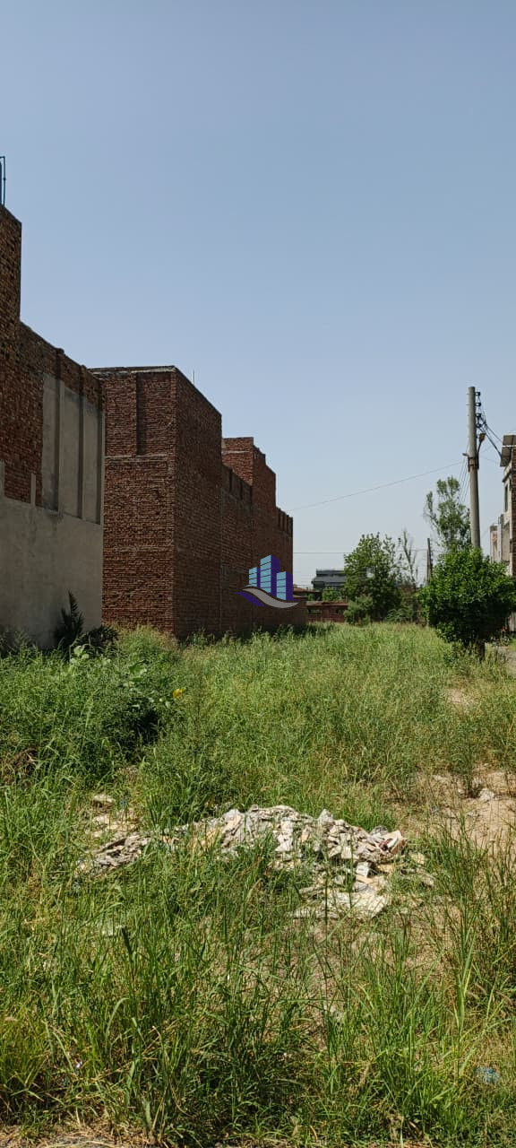 Ideal  2.5/3 Marla residential Plot For Sale Main Susan Road Madina Town Faisalabad